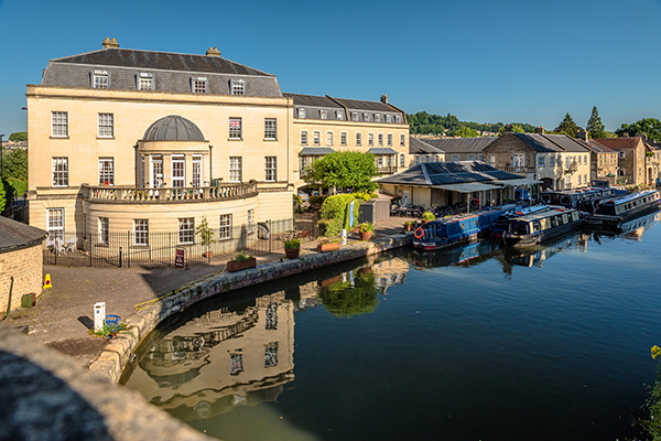 England_Houses_Riverboat_Bath_Canal
