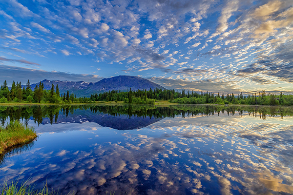 Norway_Lake_Mountains_Hemsedal_Clouds_Reflection